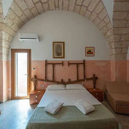 Palazzo La Traja Oda ve Kahvaltı 3*