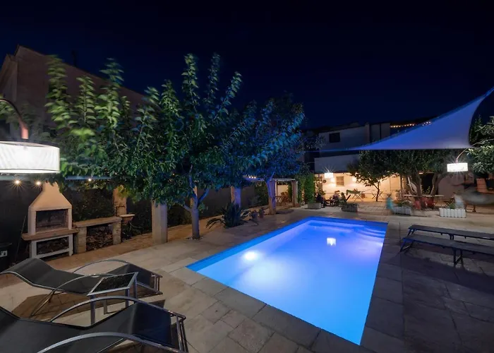Palazzo La Traja Bed & Breakfast 3*