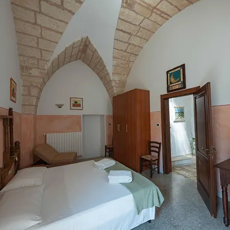 Bed & Breakfast Palazzo La Traja