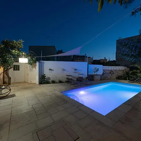 Bed & Breakfast Palazzo La Traja