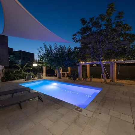 Palazzo La Traja 4*