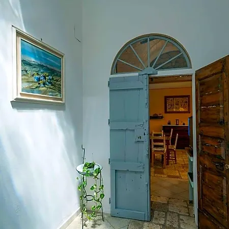 Bed & Breakfast Palazzo La Traja