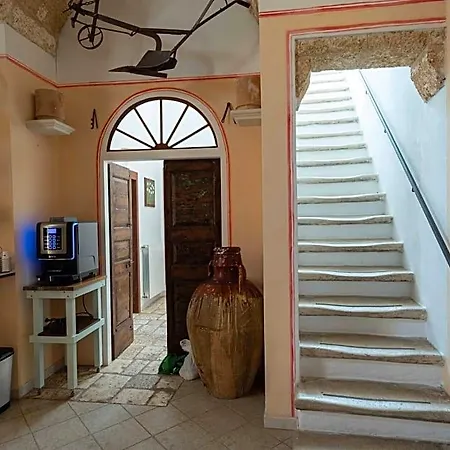 Palazzo La Traja