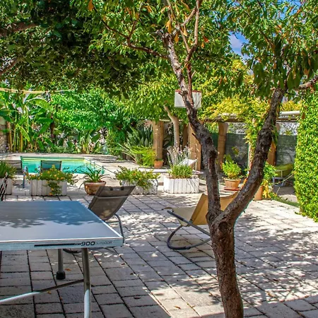 Bed & Breakfast Palazzo La Traja 4*